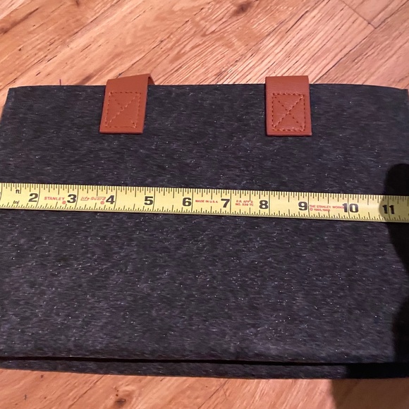 Brand New Felt handbag - Picture 8 of 10